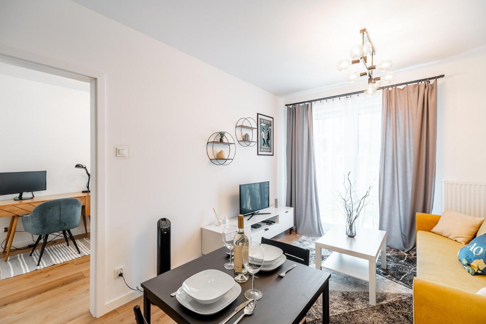 Bagry - Parking, Balcony, Workspace - By Rentujemy Appartement
